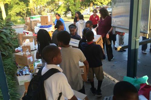  LA flood victim support volunteers